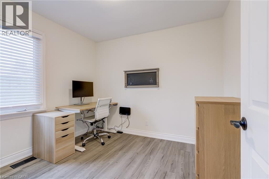 185 DESCHENE Avenue, Hamilton, Ontario, L9A3K3 — Photo 17