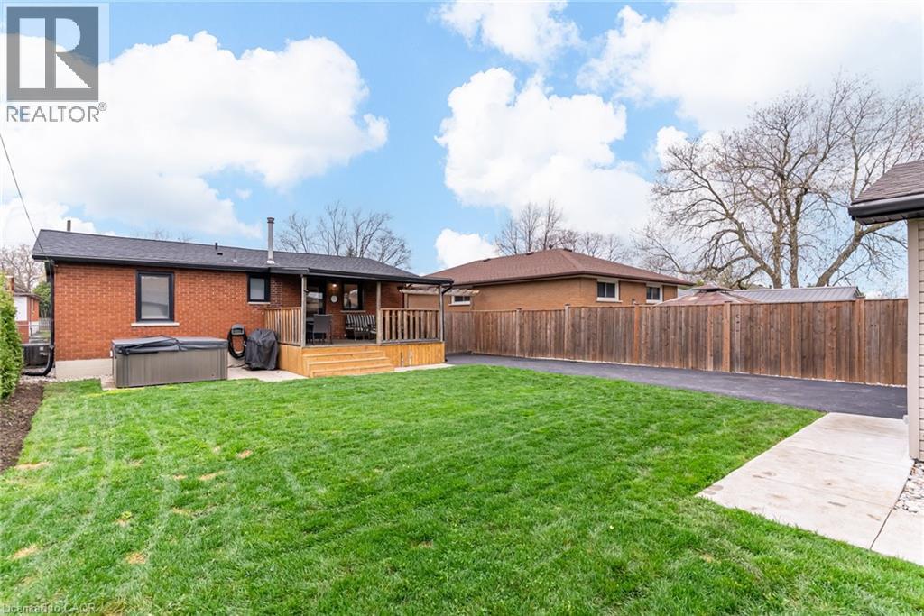 185 DESCHENE Avenue, Hamilton, Ontario, L9A3K3 — Photo 33