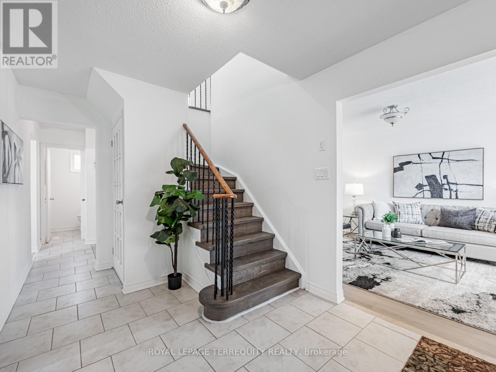 1858 SHADYBROOK DRIVE, Pickering (Amberlea), Ontario, L1V3A8 — Photo 13