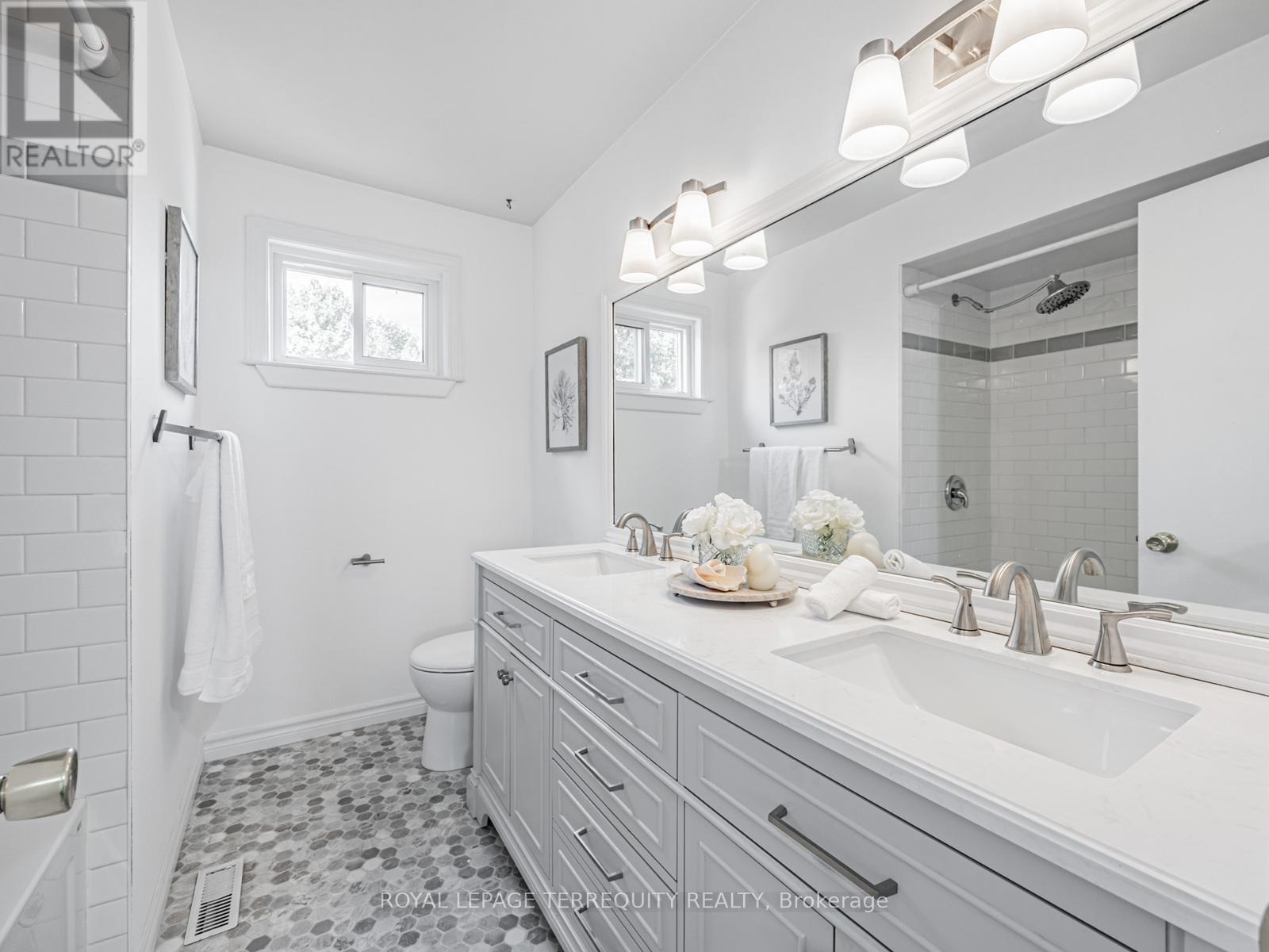 1858 SHADYBROOK DRIVE, Pickering (Amberlea), Ontario, L1V3A8 — Photo 18