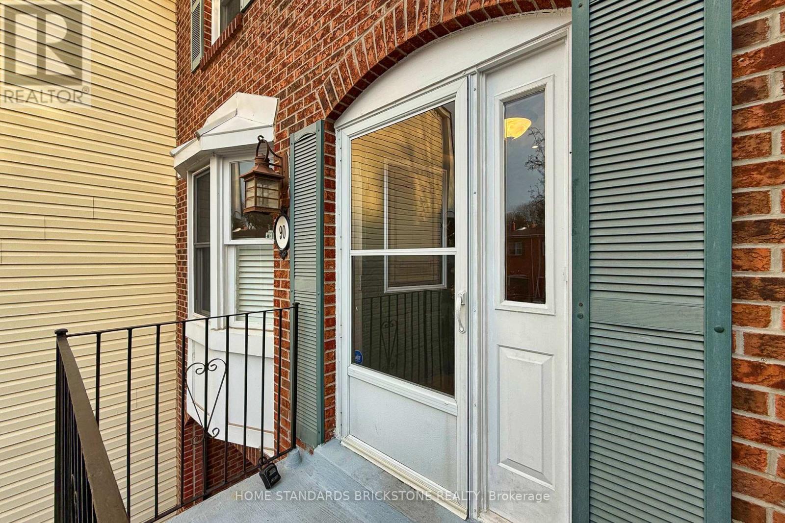 90 CONFEDERATION WAY, Markham (Thornhill), Ontario, L3T5R5 — Photo 4