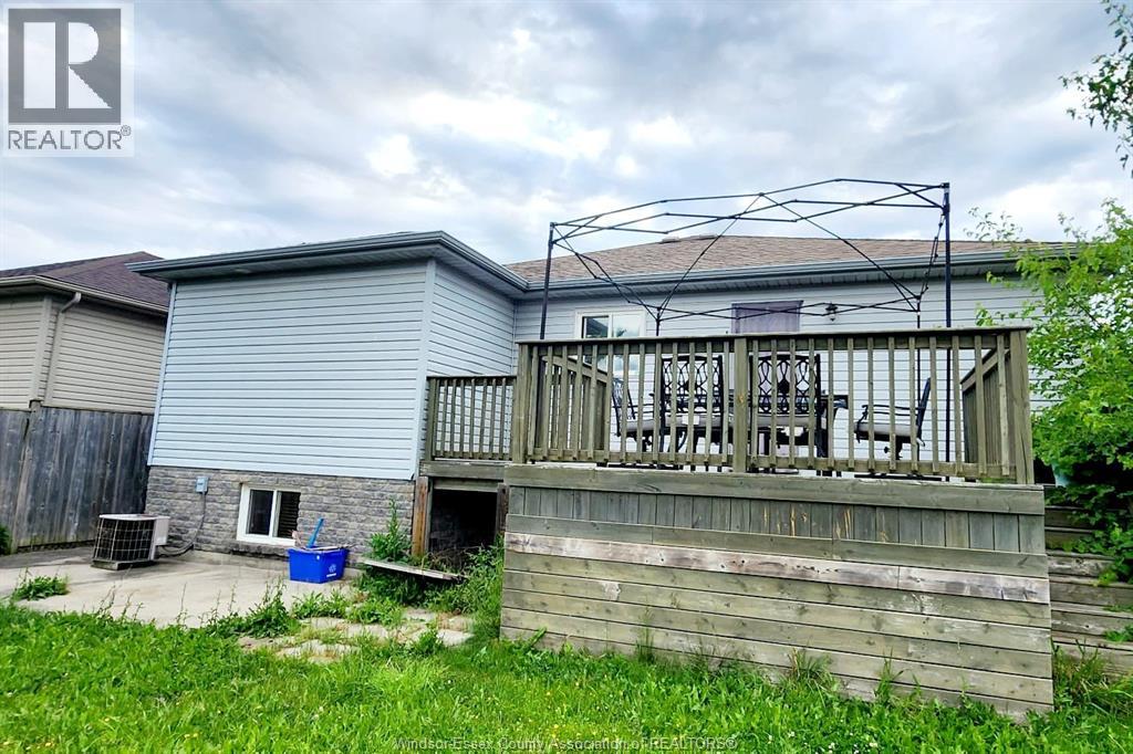 4628 FONTANA, Windsor, Ontario, N9G3C8 — Photo 24