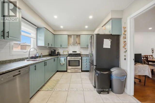 10 BURNHOPE DRIVE, Brampton (Brampton West), Ontario, L6X3P2 — Photo 13