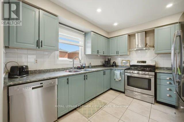 10 BURNHOPE DRIVE, Brampton (Brampton West), Ontario, L6X3P2 — Photo 14