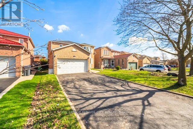 10 BURNHOPE DRIVE, Brampton (Brampton West), Ontario, L6X3P2 — Photo 4
