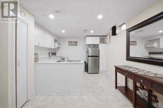 10 BURNHOPE DRIVE, Brampton (Brampton West), Ontario, L6X3P2 — Photo 43