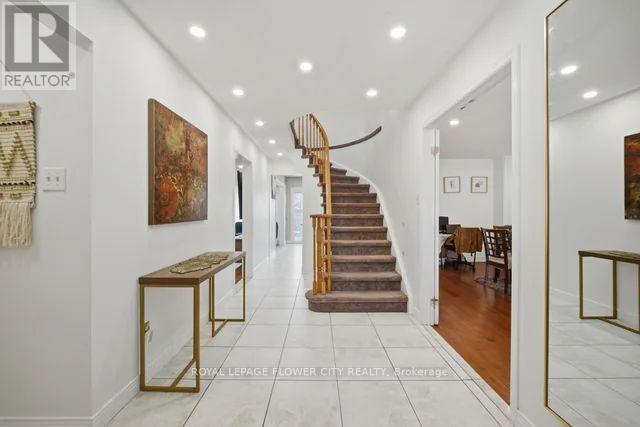 10 BURNHOPE DRIVE, Brampton (Brampton West), Ontario, L6X3P2 — Photo 7