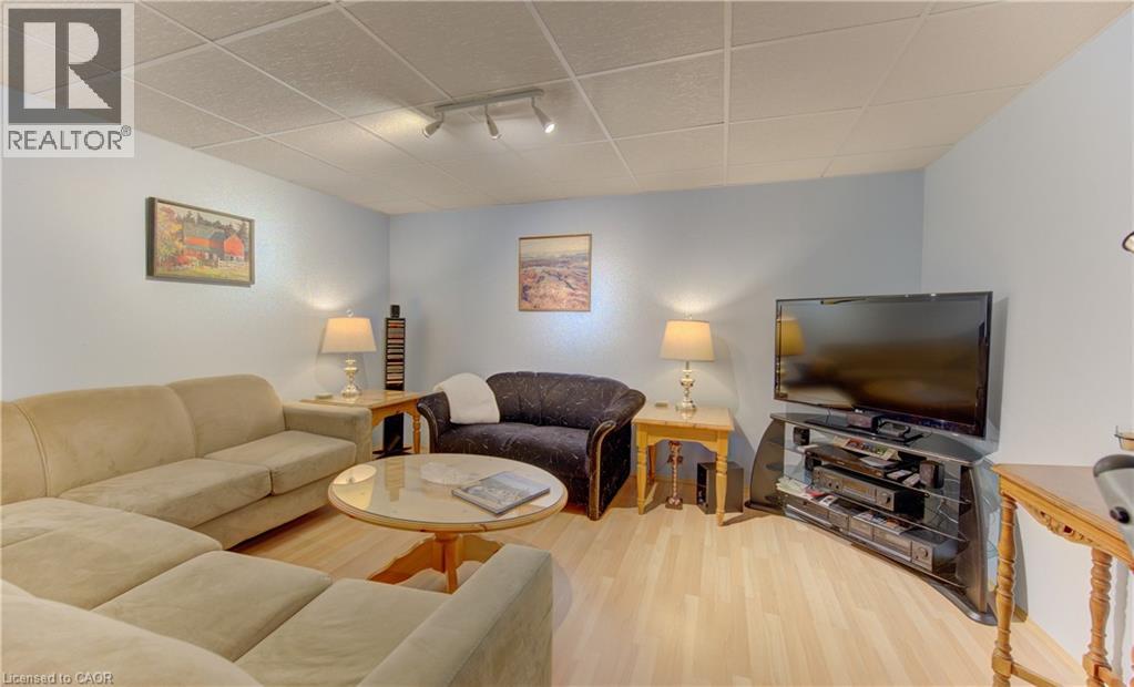 7 KILKERRAN Crescent, Kitchener, Ontario, N2R1B6 — Photo 24