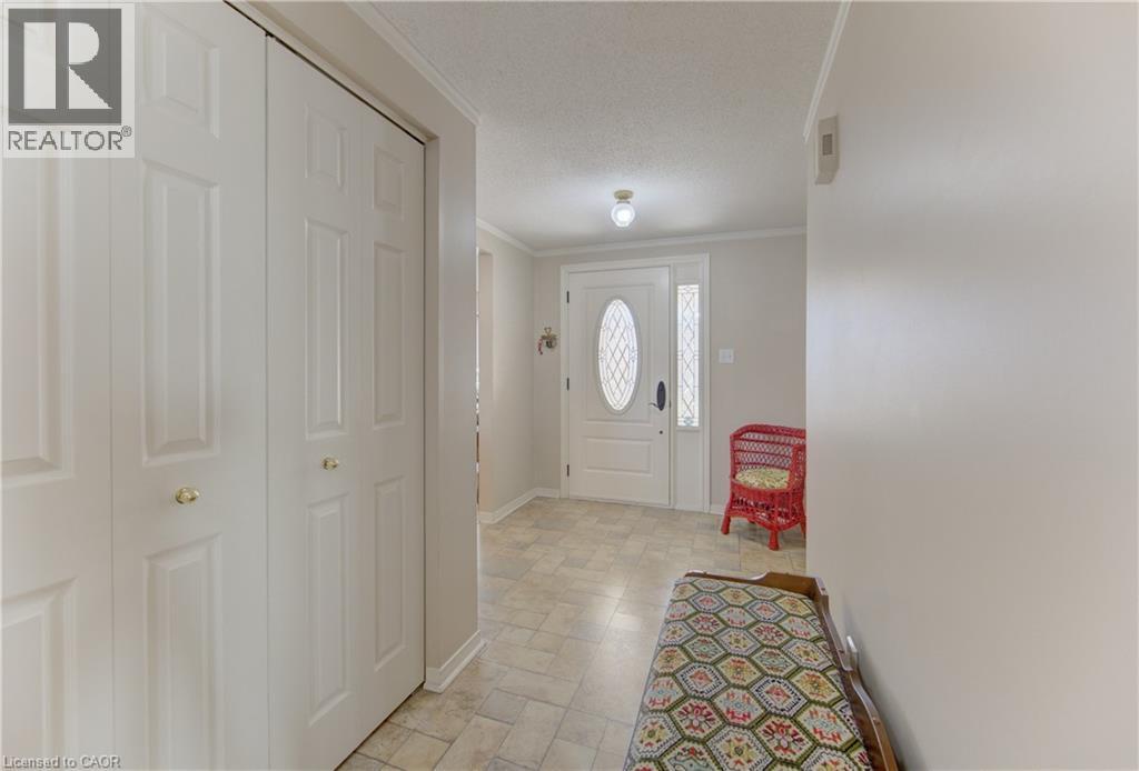 7 KILKERRAN Crescent, Kitchener, Ontario, N2R1B6 — Photo 4