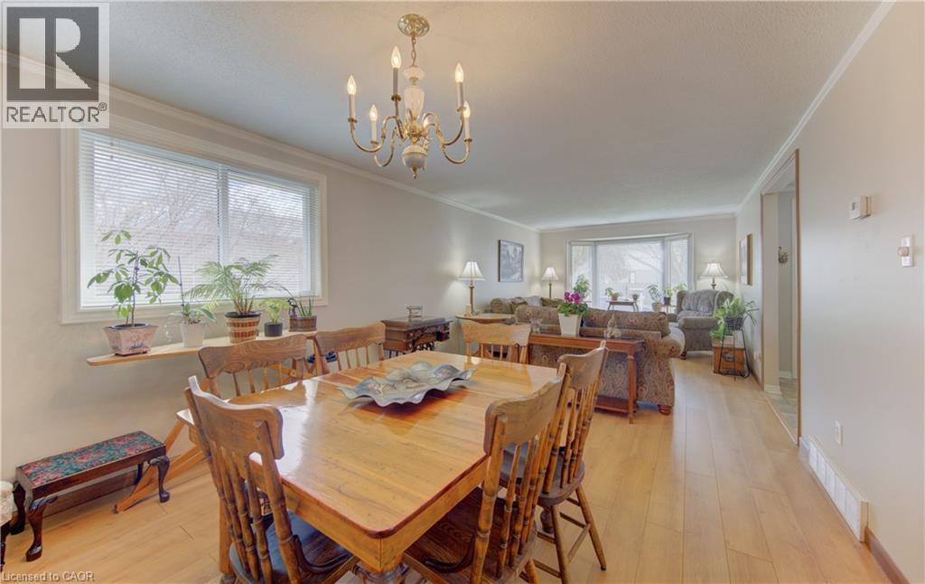 7 KILKERRAN Crescent, Kitchener, Ontario, N2R1B6 — Photo 5