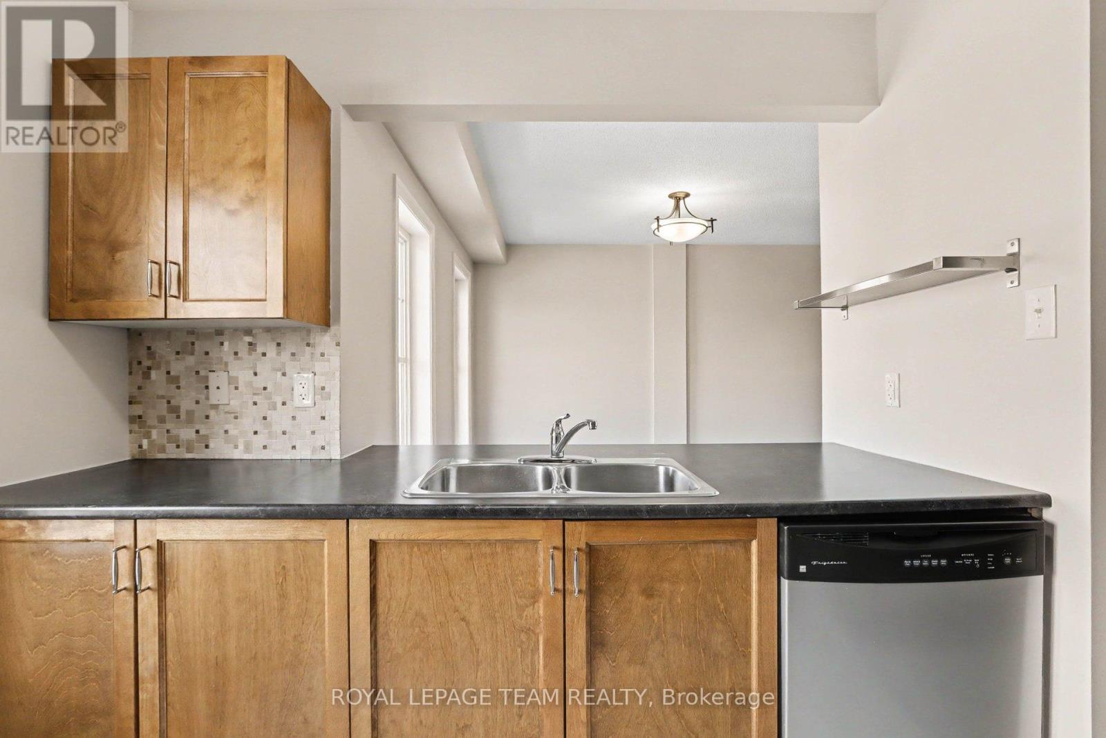 2100 MADRID AVENUE, Ottawa, Ontario, K2J0K4 — Photo 16