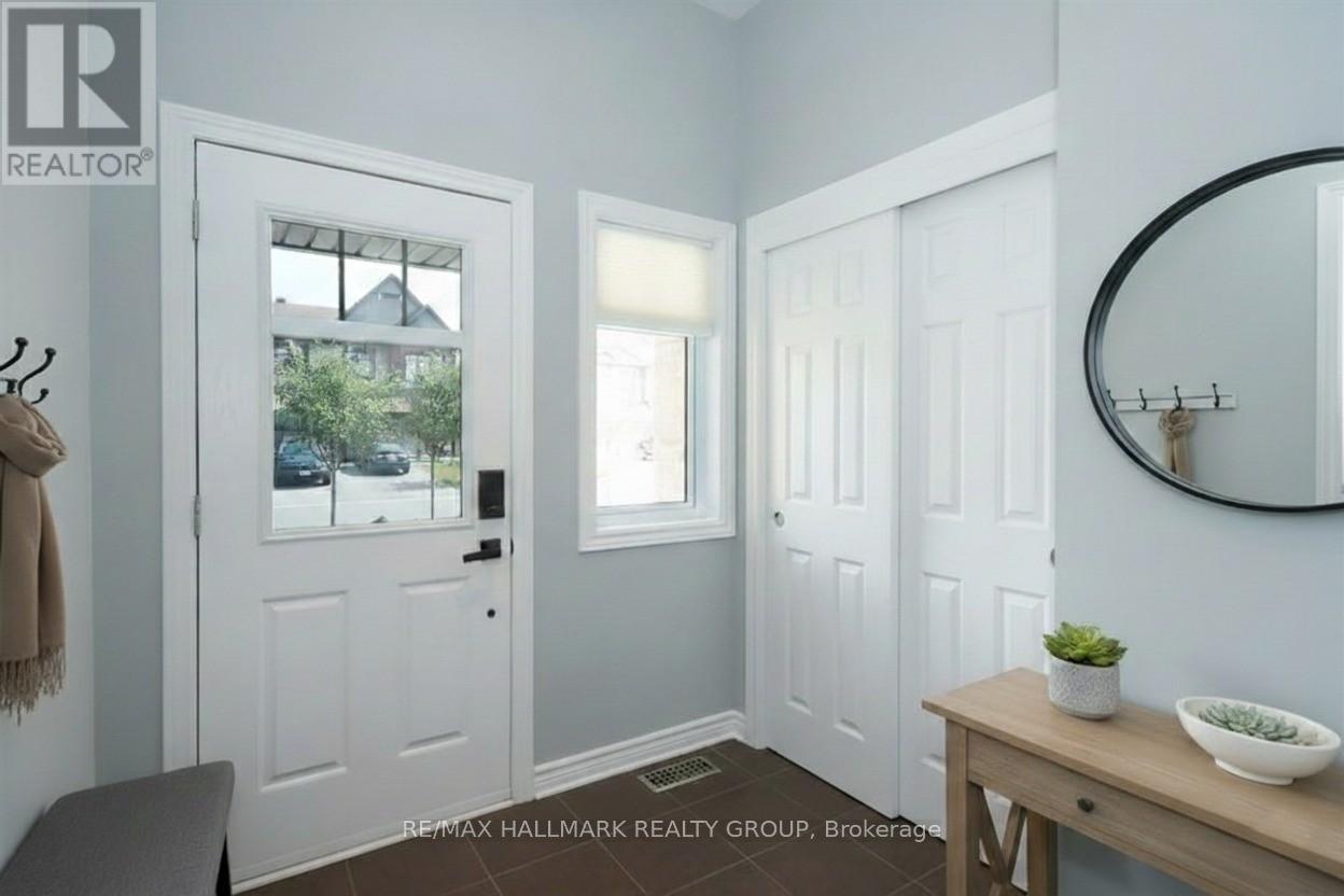 659 PETRICHOR CRESCENT, Ottawa, Ontario, K4A0Y4 — Photo 2