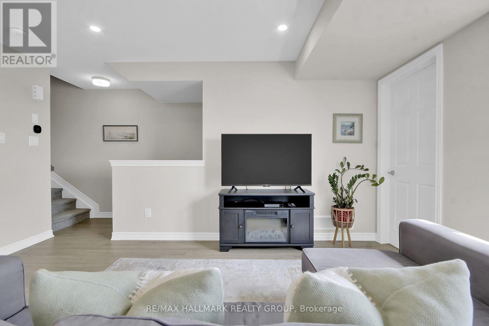 220 PILOT PRIVATE, Ottawa, Ontario, K2V0S4 — Photo 10