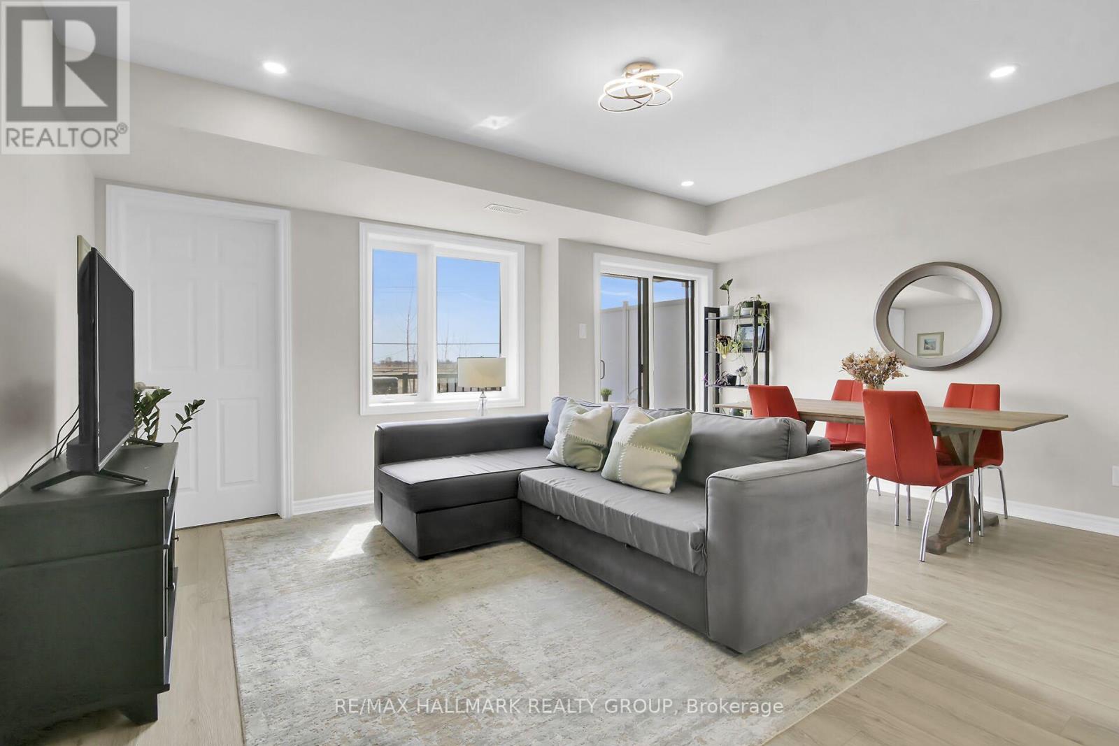 220 PILOT PRIVATE, Ottawa, Ontario, K2V0S4 — Photo 11