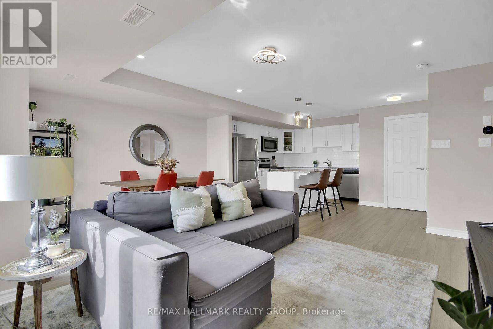 220 PILOT PRIVATE, Ottawa, Ontario, K2V0S4 — Photo 17