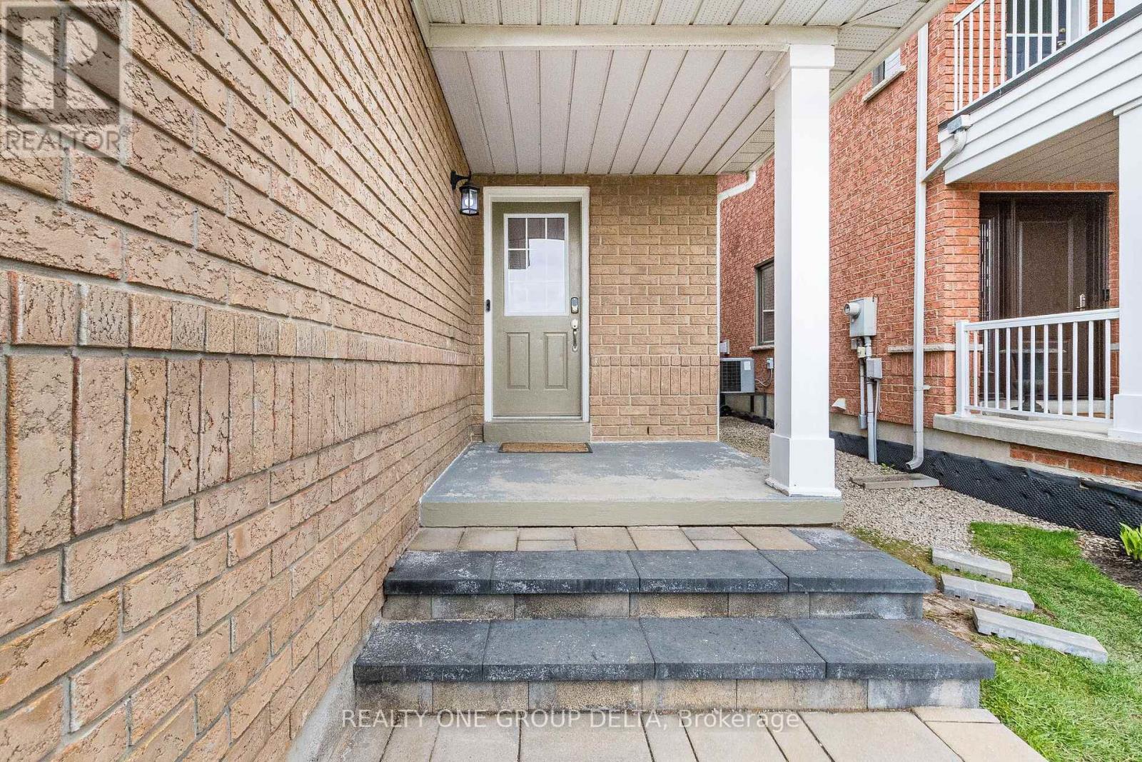 5897 CHURCHILL MEADOWS BOULEVARD, Mississauga (Churchill Meadows), Ontario, L5M6Y1 — Photo 2