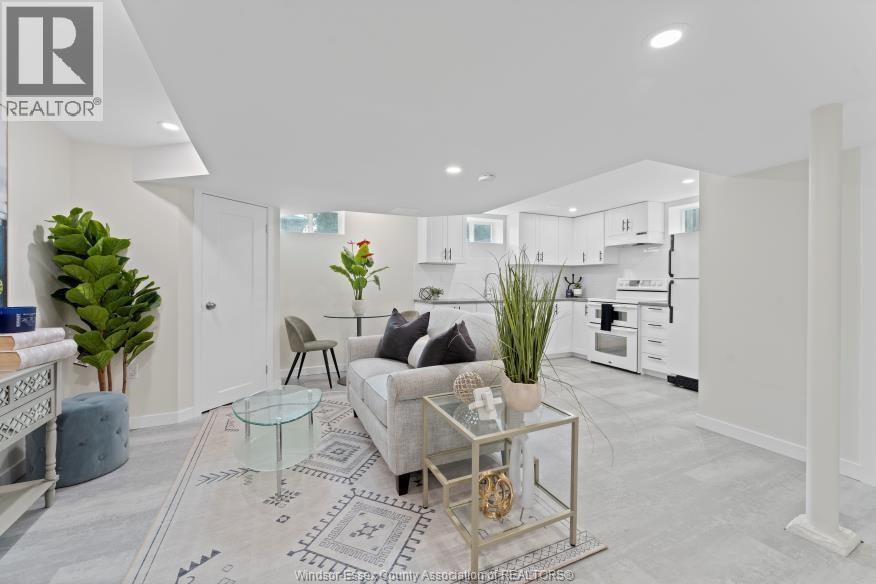 1655 PARTINGTON AVENUE, Windsor, Ontario, N9E2P9 — Photo 19