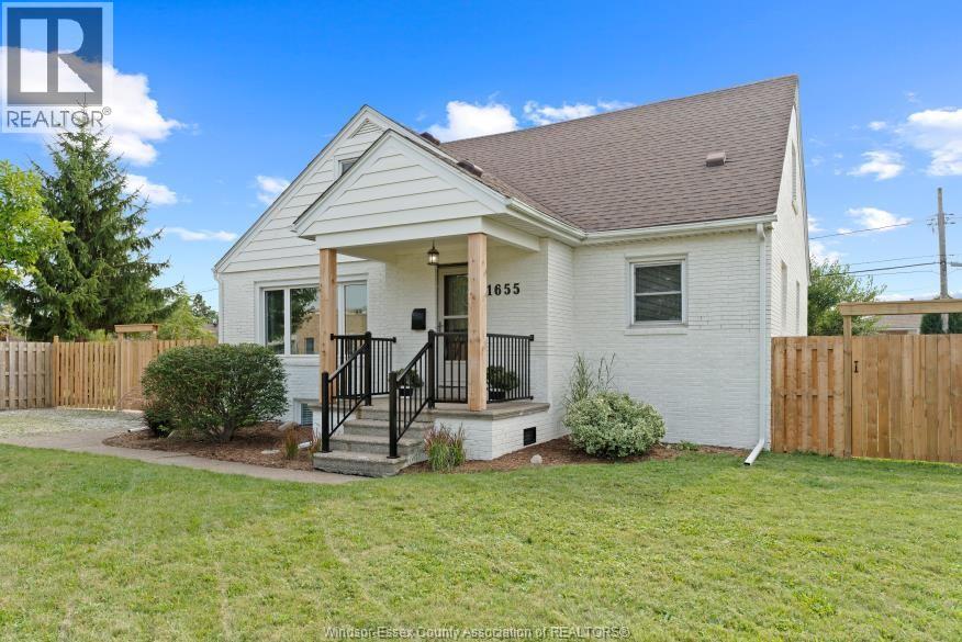 1655 PARTINGTON AVENUE, Windsor, Ontario, N9E2P9 — Photo 2