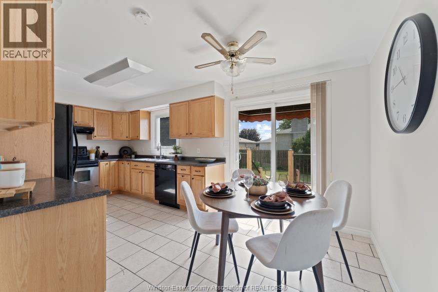 1655 PARTINGTON AVENUE, Windsor, Ontario, N9E2P9 — Photo 5