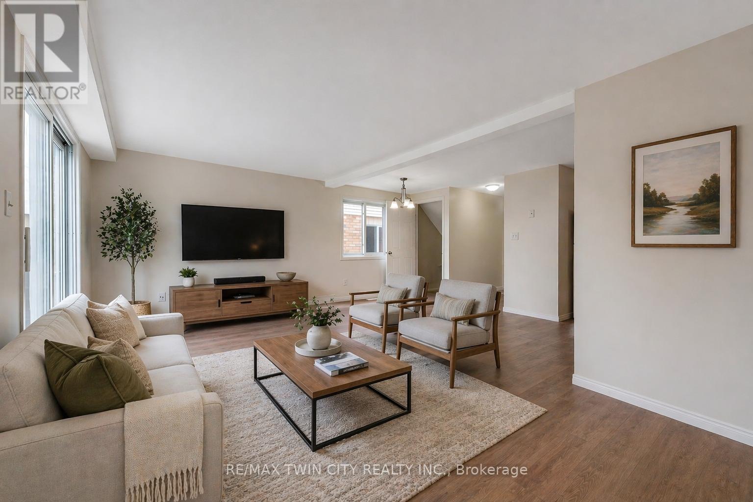 85 ACTIVA AVENUE, Kitchener, Ontario, N2E3R4 — Photo 4