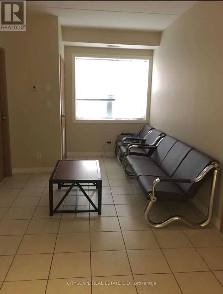 #104 - 253 LESTER STREET, Waterloo, Ontario, N2L3W6 — Photo 4