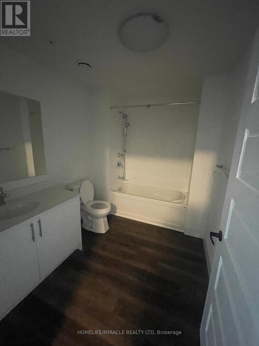 204 - 103 ROGERS STREET, Waterloo, Ontario, N2J1A4 — Photo 8