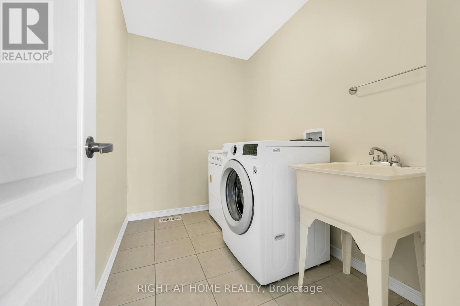 32 MCCARGOW DRIVE, Haldimand, Ontario, N3W0C3 — Photo 28