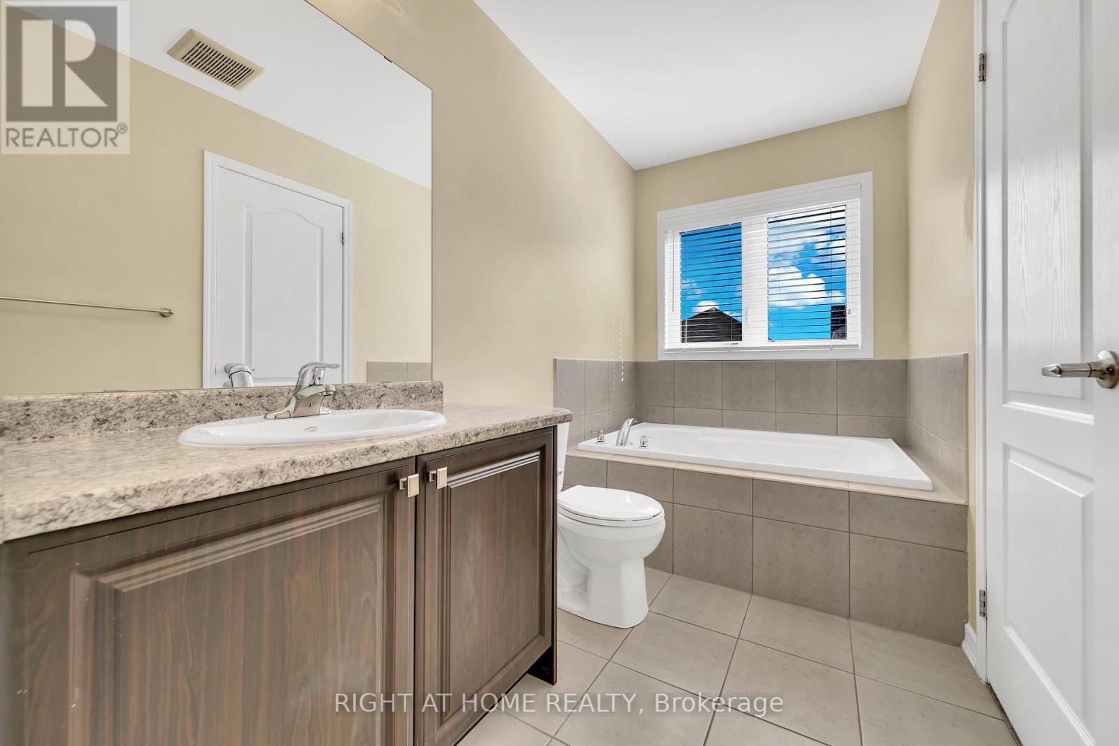 32 MCCARGOW DRIVE, Haldimand, Ontario, N3W0C3 — Photo 35