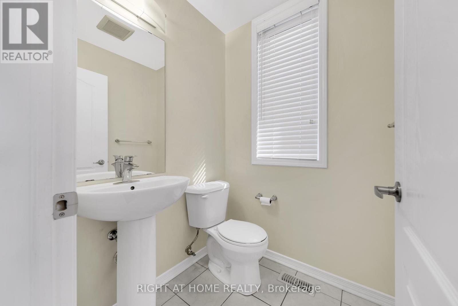 32 MCCARGOW DRIVE, Haldimand, Ontario, N3W0C3 — Photo 7