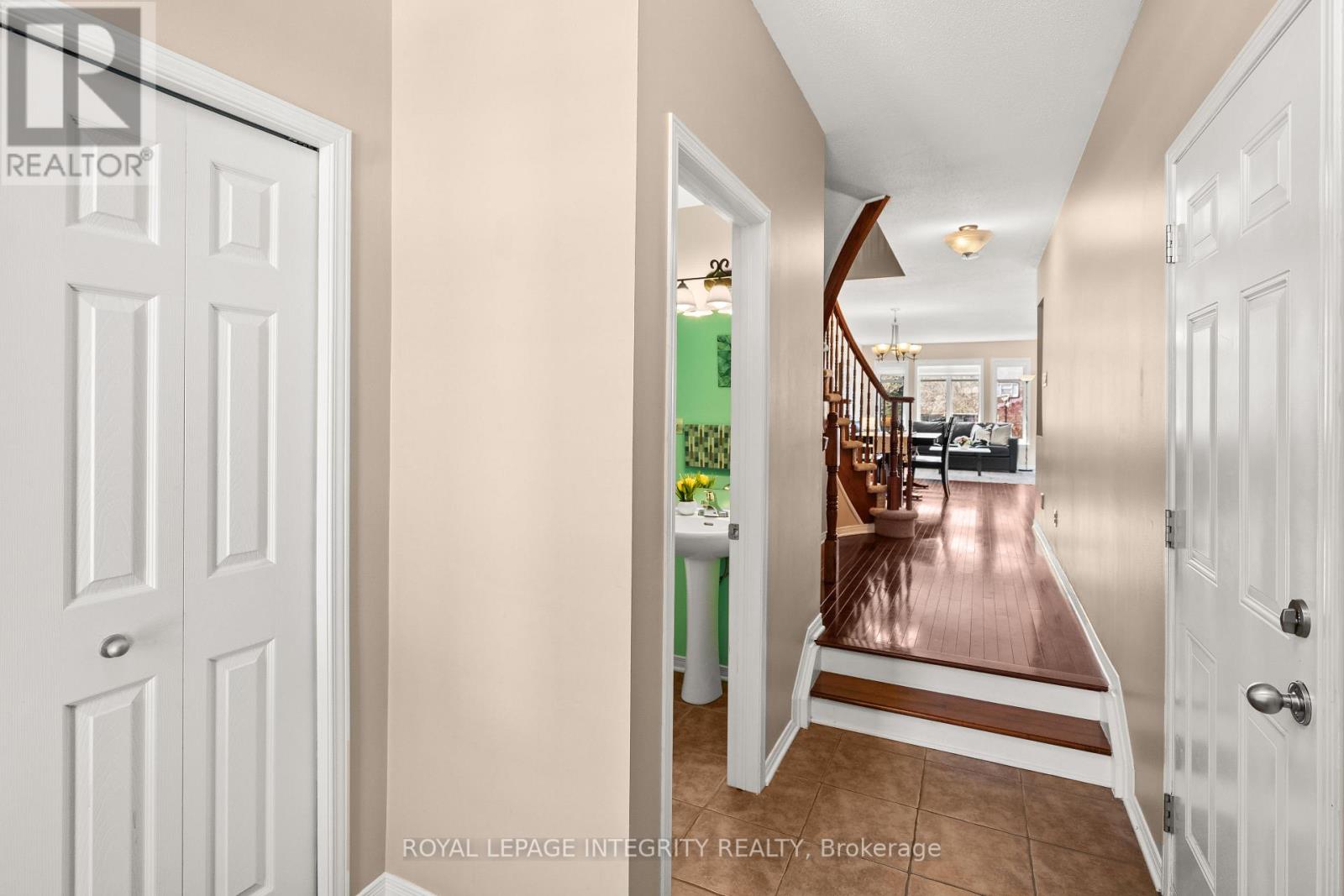 722 NAKINA WAY, Ottawa, Ontario, K1V2H9 — Photo 3