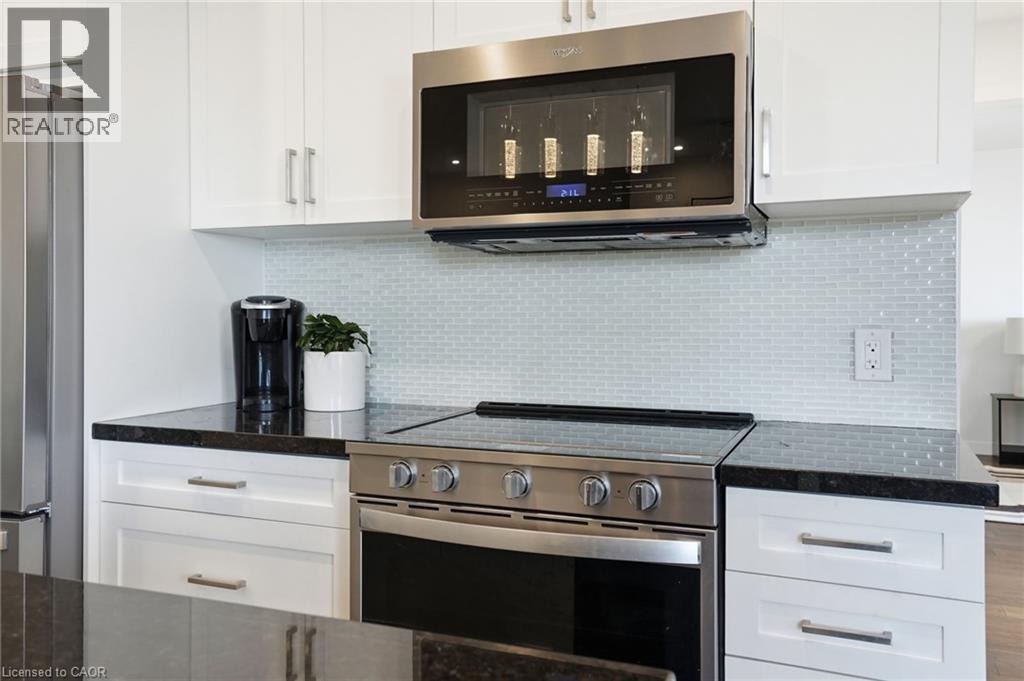 467 CHARLTON Avenue E Unit# 307, Hamilton, Ontario, L8N0B3 — Photo 10