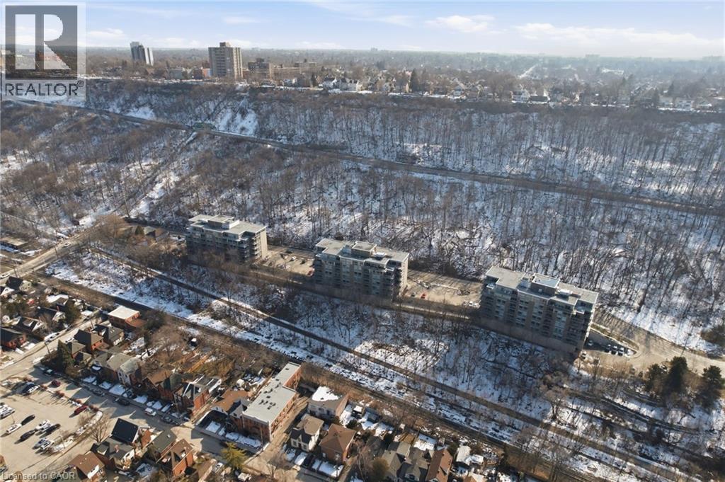 467 CHARLTON Avenue E Unit# 307, Hamilton, Ontario, L8N0B3 — Photo 33