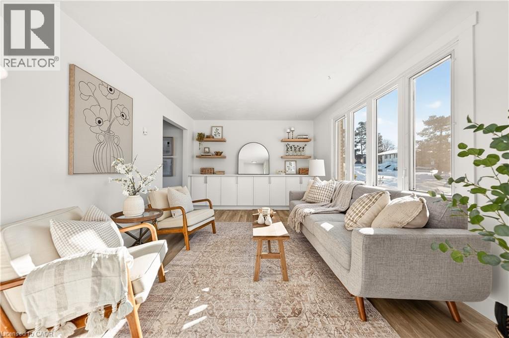 97 MOFFAT Drive, Cambridge, Ontario, N1R6C1 — Photo 6