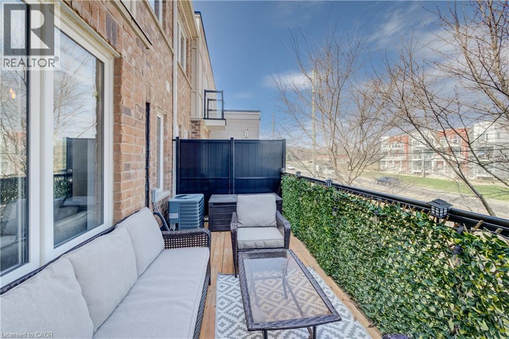 142 DAYLILY Lane, Kitchener, Ontario, N2R0L7 — Photo 3