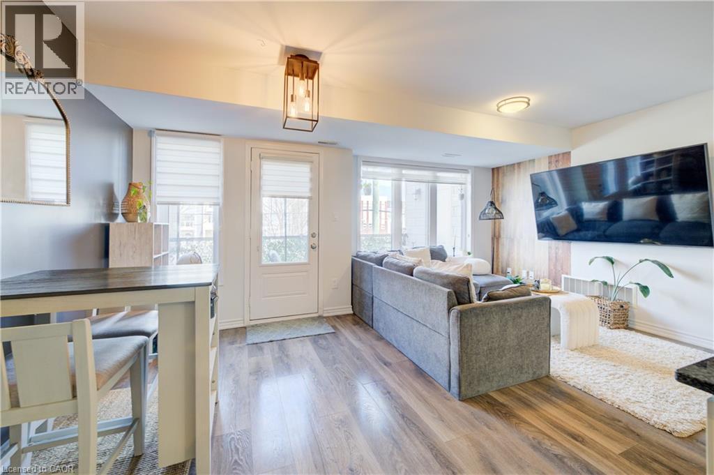 142 DAYLILY Lane, Kitchener, Ontario, N2R0L7 — Photo 9
