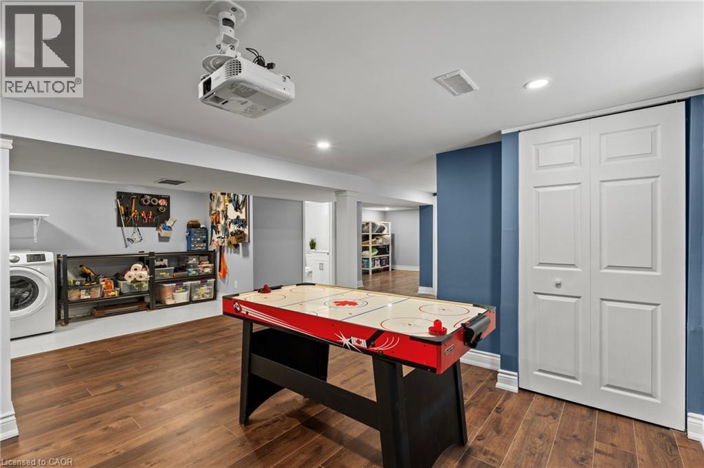 15 MILLEN Avenue, Hamilton, Ontario, L9A2T5 — Photo 32