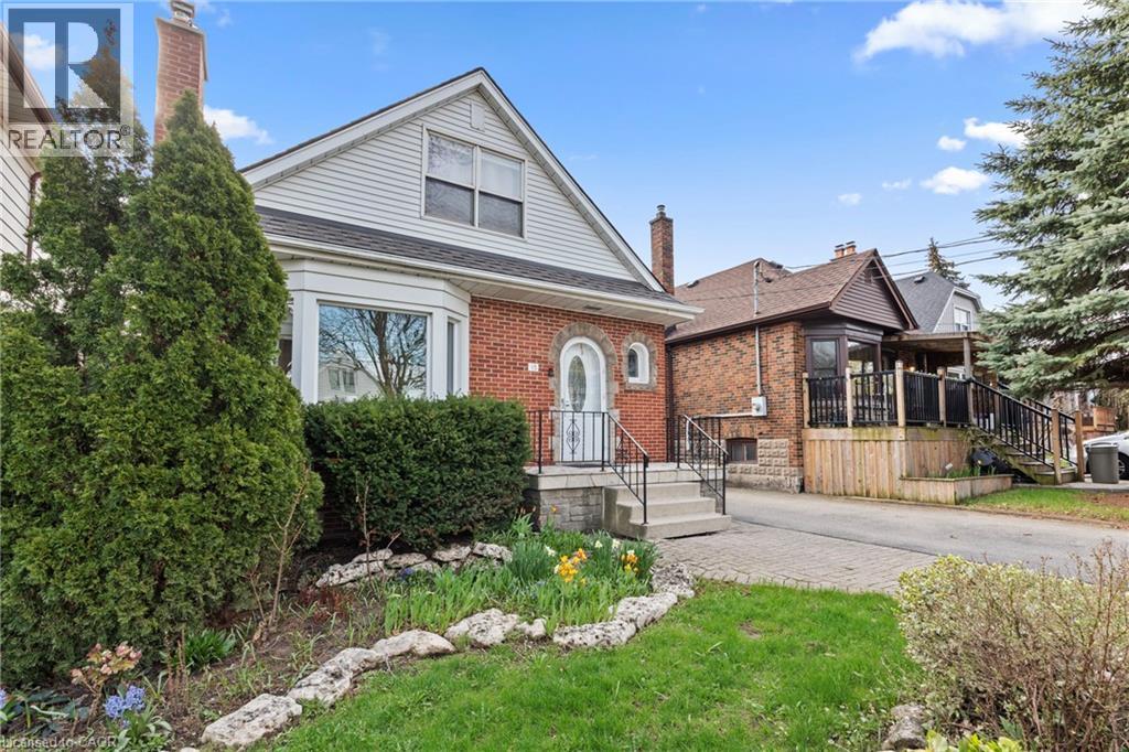 15 MILLEN Avenue, Hamilton, Ontario, L9A2T5 — Photo 5