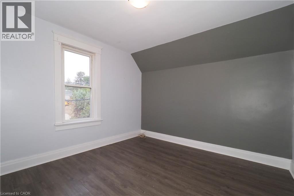 205 DUKE Street E, Kitchener, Ontario, N2H1A9 — Photo 24