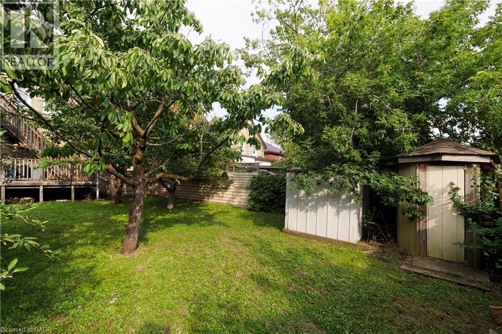 205 DUKE Street E, Kitchener, Ontario, N2H1A9 — Photo 38