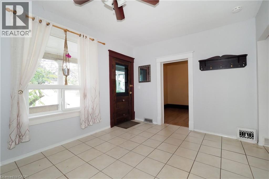 205 DUKE Street E, Kitchener, Ontario, N2H1A9 — Photo 6