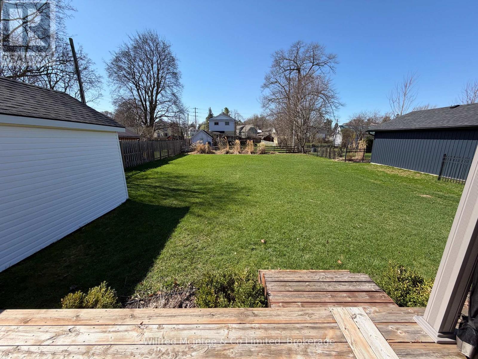 207 JOHN STREET, Brockton, Ontario, N0G2V0 — Photo 19