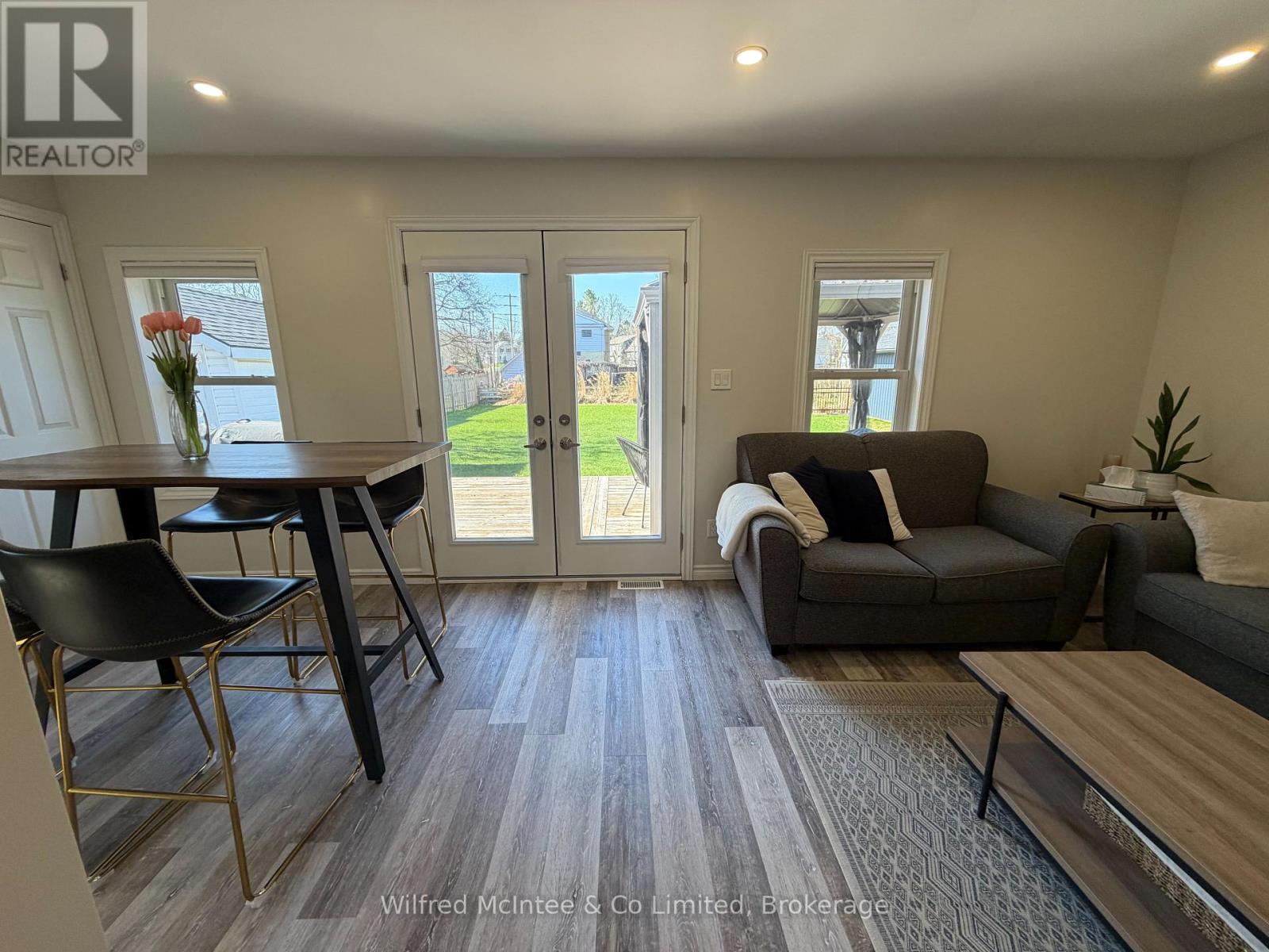 207 JOHN STREET, Brockton, Ontario, N0G2V0 — Photo 6