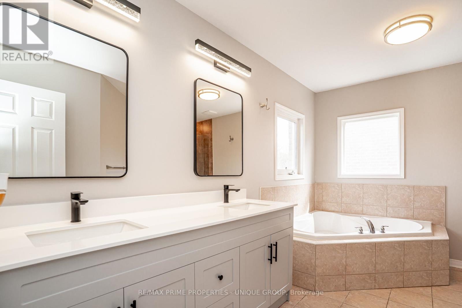 54 VITLOR DRIVE, Richmond Hill (Oak Ridges), Ontario, L4E4P9 — Photo 22