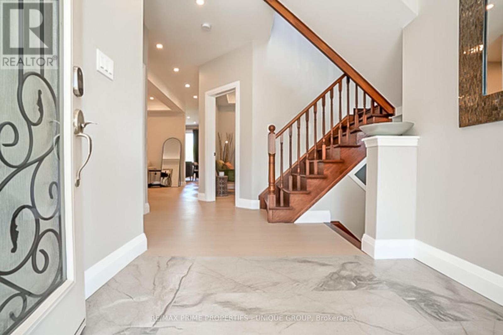 54 VITLOR DRIVE, Richmond Hill (Oak Ridges), Ontario, L4E4P9 — Photo 4