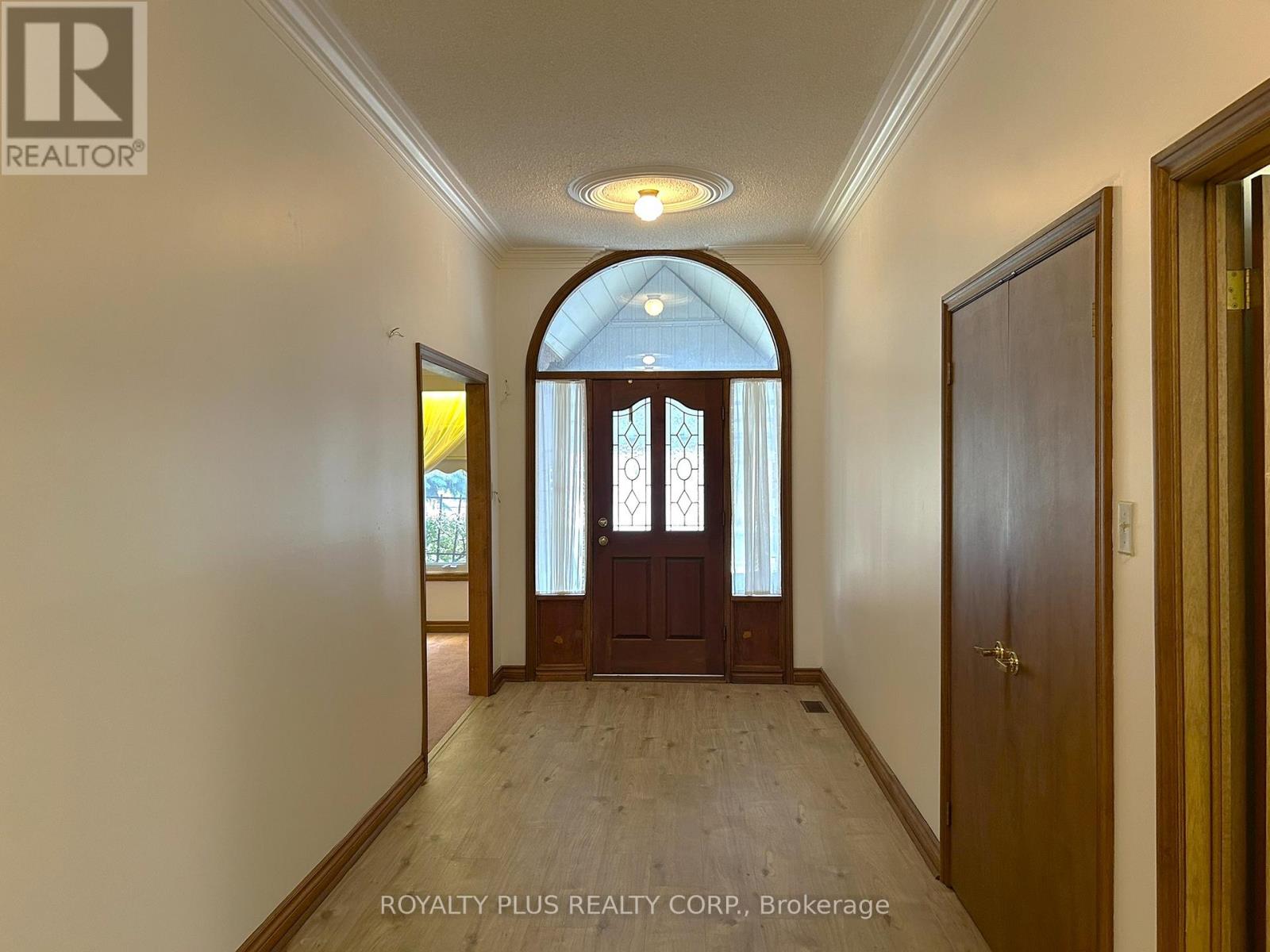 19 RAVINE COURT, Vaughan (East Woodbridge), Ontario, L4L7B9 — Photo 4