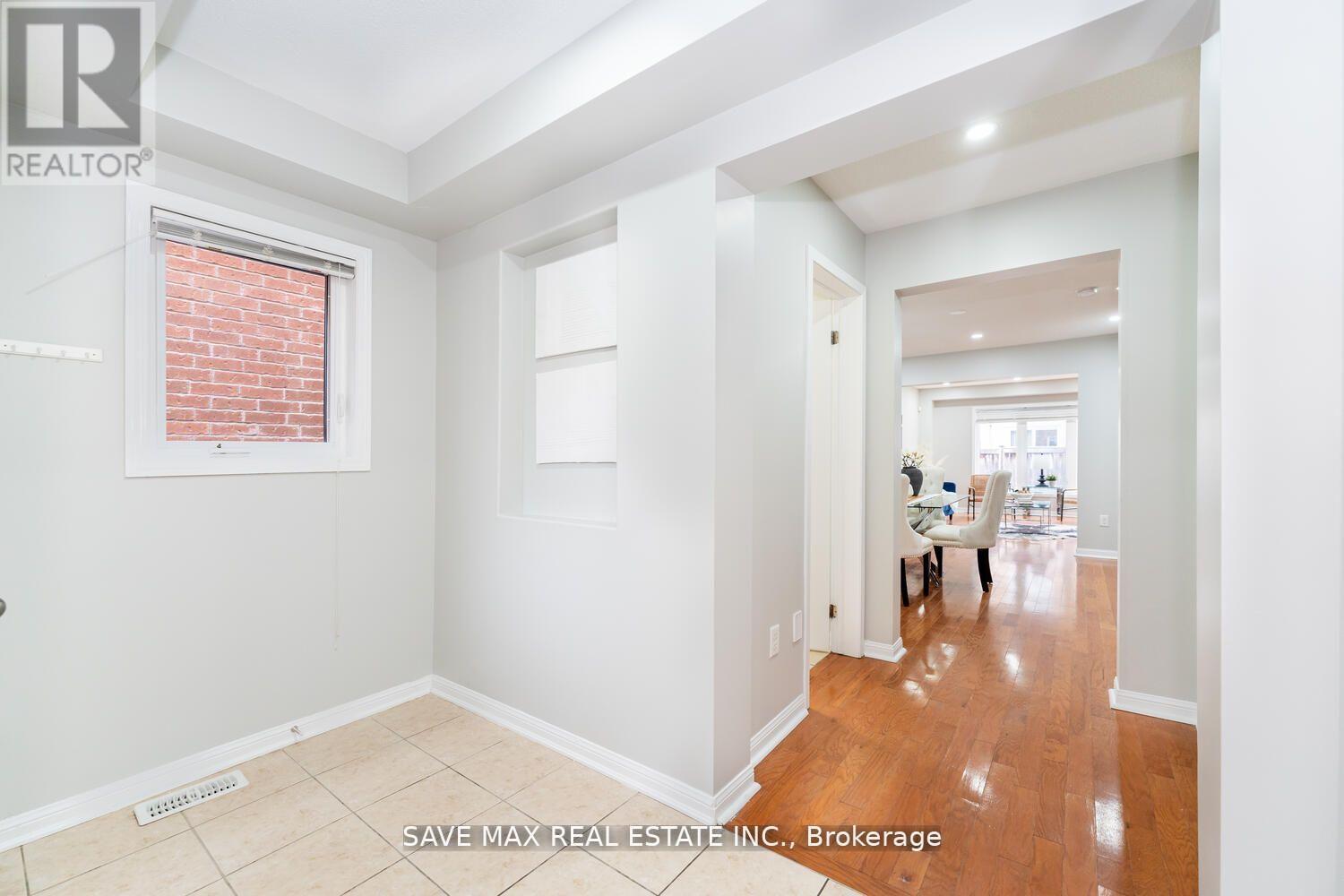 36 BEVINGTON ROAD, Brampton (Northwest Brampton), Ontario, L7A0R9 — Photo 4