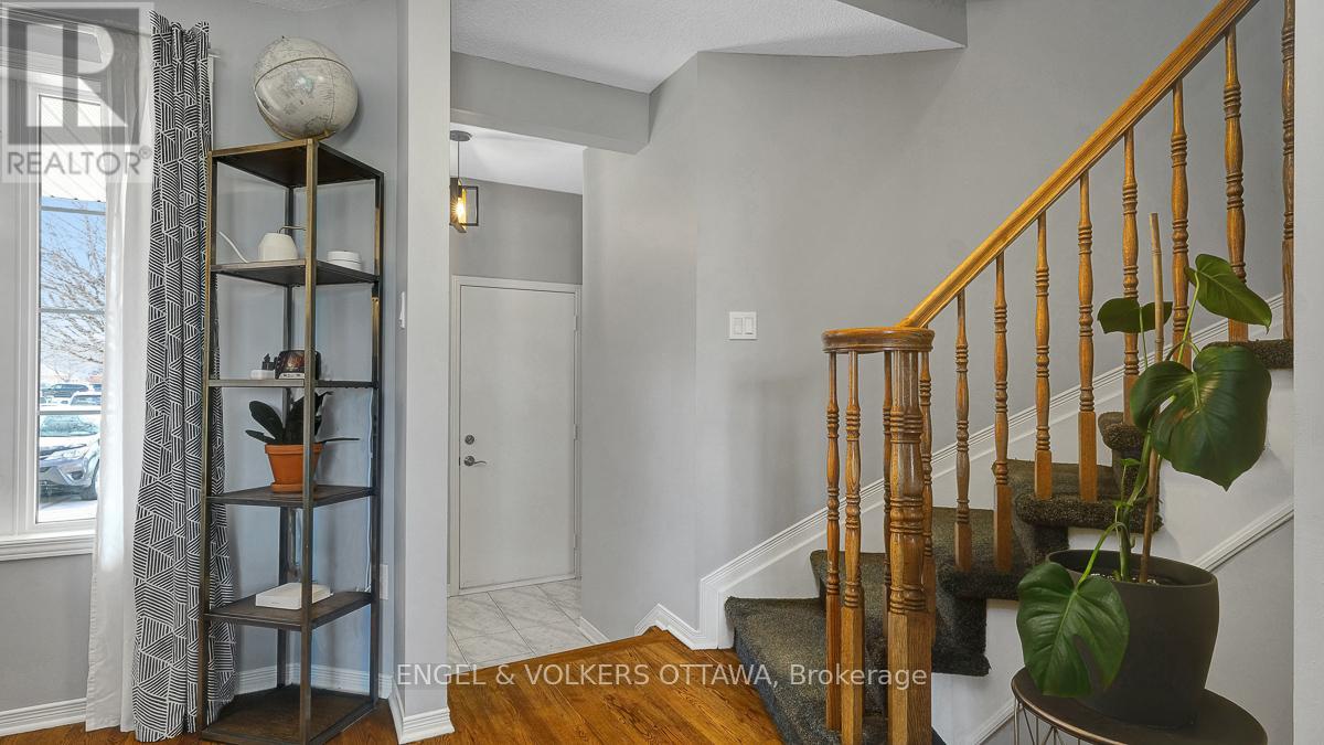 19 MULLCRAFT CRESCENT, Ottawa, Ontario, K2J4P8 — Photo 3