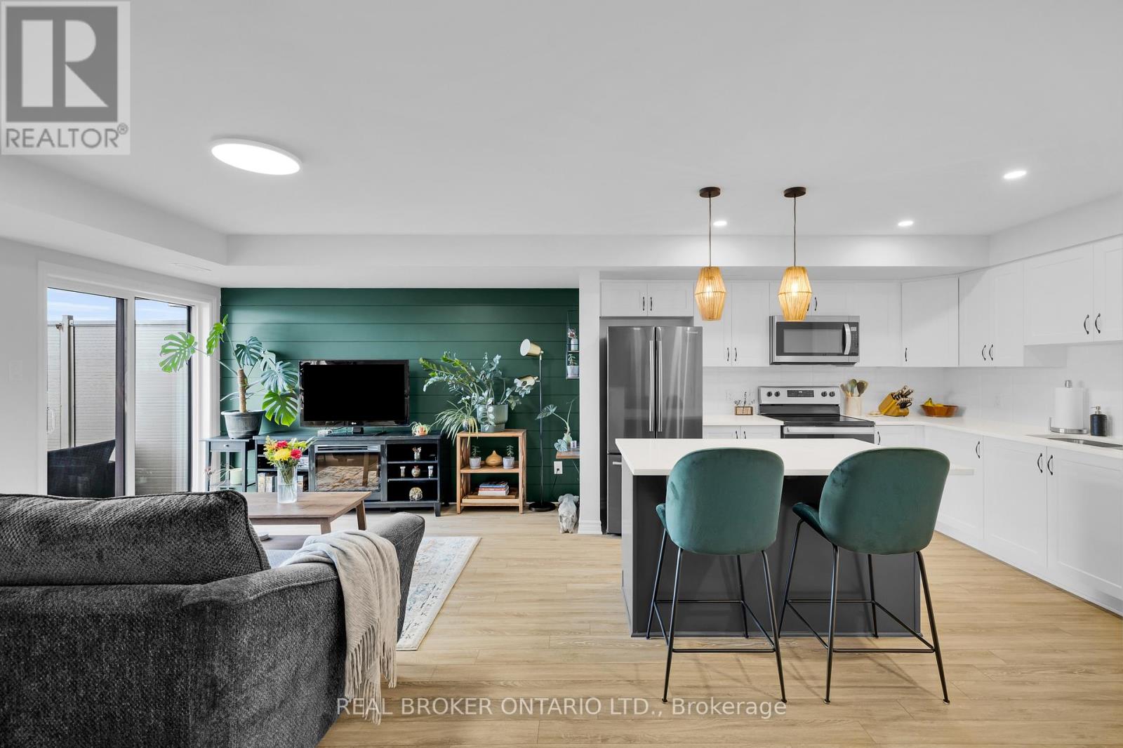 405 PILOT PRIVATE, Ottawa, Ontario, K2V0S3 — Photo 3