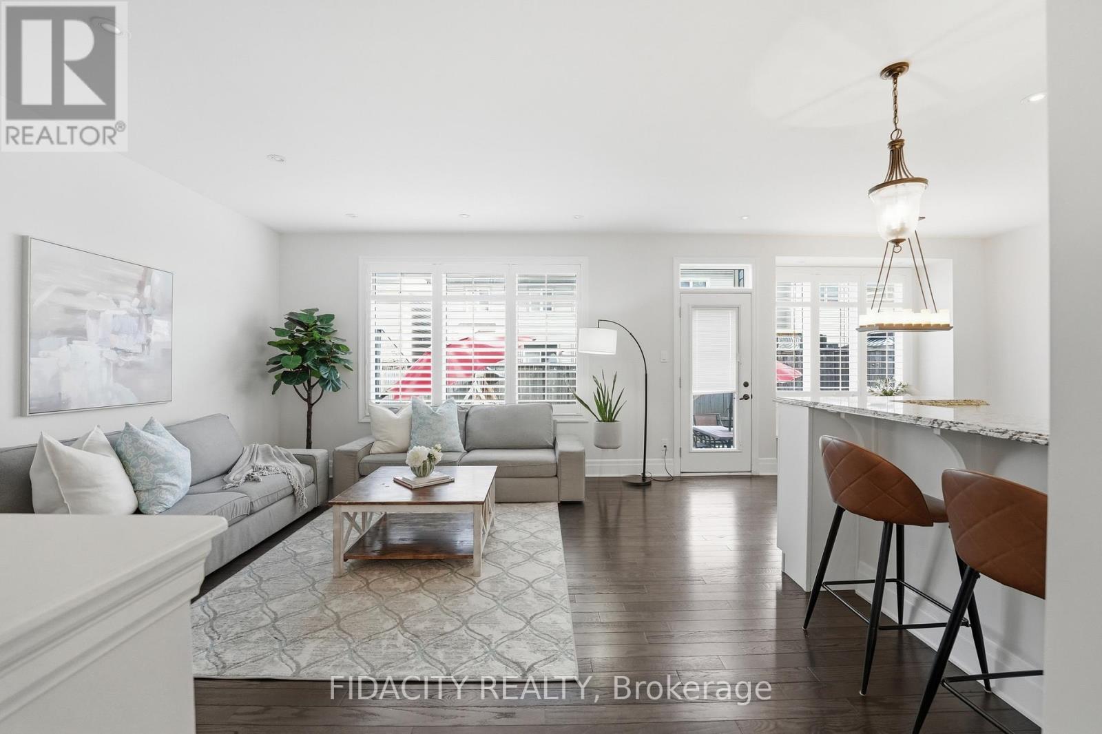 374 GALLANTRY WAY, Ottawa, Ontario, K2S0R1 — Photo 4