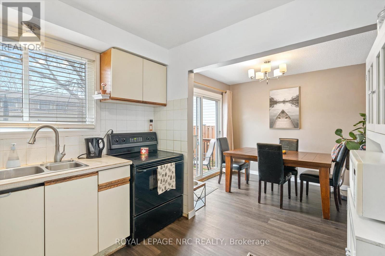 18 LAFAYETTE DRIVE, St. Catharines (Lakeport), Ontario, L2N6C2 — Photo 12